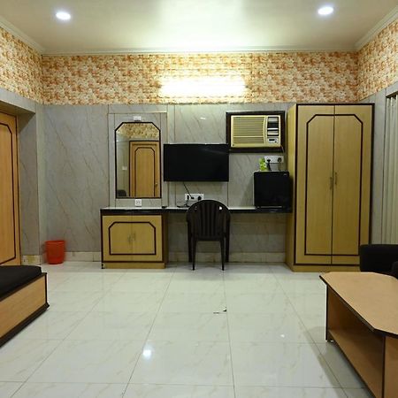 Hotel Komala Vilas Kalkutta Exterior foto